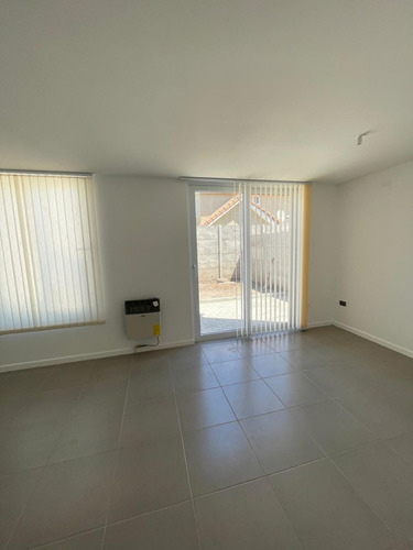 Se Arrienda Casa Nueva Aislada 3d+3b Cond. Sta Herminia Iii