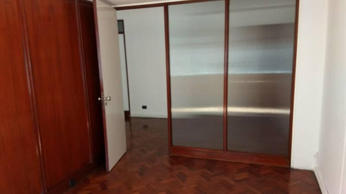 Imagen 8 de 22 de Oficina De 50m2 - Dos Despachos - Recepcion - Kitchenette Separada - Baño Completo