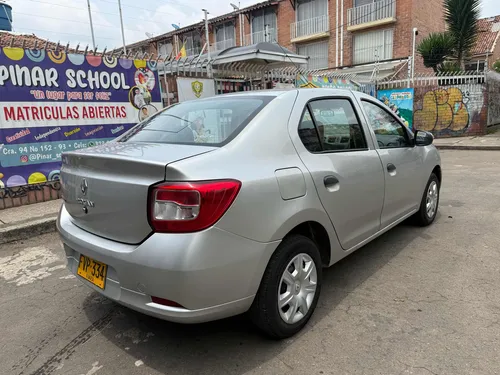 Renault Logan 1.6 Authentique