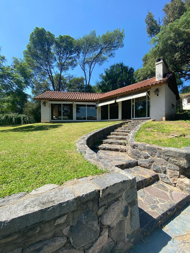 Terreno Con Casa Apto 5 Unidades En Venta En Barrio Villa Allende Golf