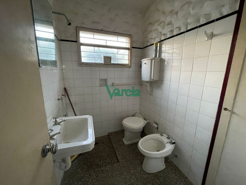 Imagen 3 de 8 de Venta Casa De 2 Dormitorios Y 1 Baño En Parque Del Plata Sur - Balnearios Parque Del Plata