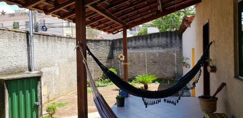 Casa - Paqueta - Ref: 4047 - V-4047