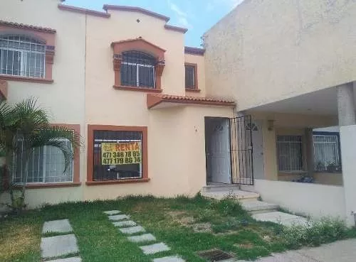 Casa En Fraccionamiento Con Vigilancia Brisas Del Lago | MercadoLibre