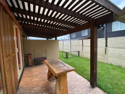 Arriendo Casa En Condominio Los Robles Pucon (92201)