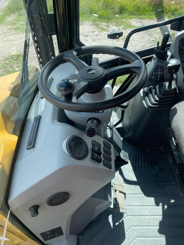 Imagen 9 de 15 de Retroexcavadora Caterpillar 420f2 Modelo 2018