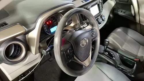 Toyota RAV4 2.5 Le At