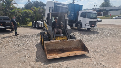 Imagem 20 de 20 de Mini Carregadeira New Holland L 170 Ano 2013 / L218