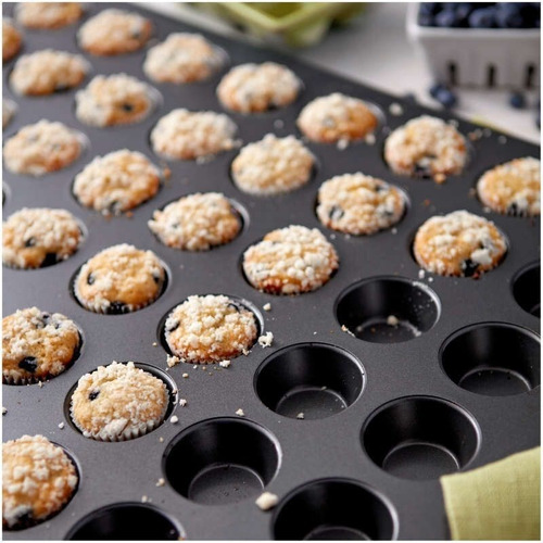Imagen 6 de 7 de Mini Cupcakes X 48 Mega Molde Wilton Titanweb