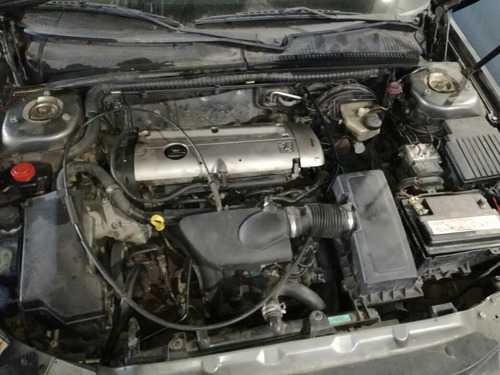 Imagen 4 de 6 de Peugeot 406 2.0 Chocado