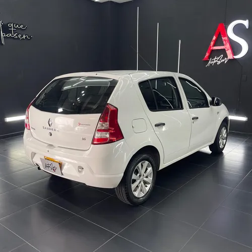 Renault Sandero 1.6 Dynamique 110 hp