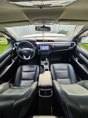 Toyota Hilux 2.8 Tdi Srx Cab. Dupla 4x4 Aut. 4p