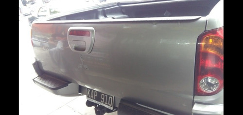 Mitsubishi L200 3.2 Cab Doble 4wd Cr 165cv At 2011 (permuta)
