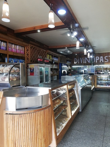 Imagen 13 de 14 de Panaderia En Plena Av Naguanagua Universidad Operativa ...diciembre ,,0424 496 01 02 Sn_lp.. 55 Mil