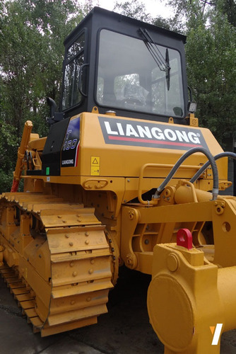 Topadora T160 Liangong Peso Operativo: 16.800 Kg