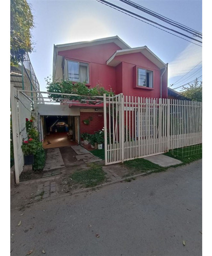 Casa En Venta De 4 Dorm. En La Florida Pje. Cerrado/plaza