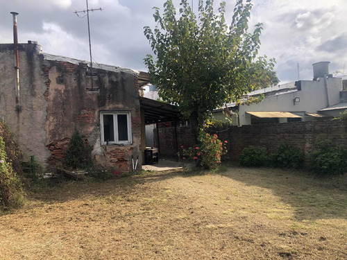 Imagen 6 de 6 de Propiedad A Reciclar En Excelente Lote!! Buena Oportunidad!!