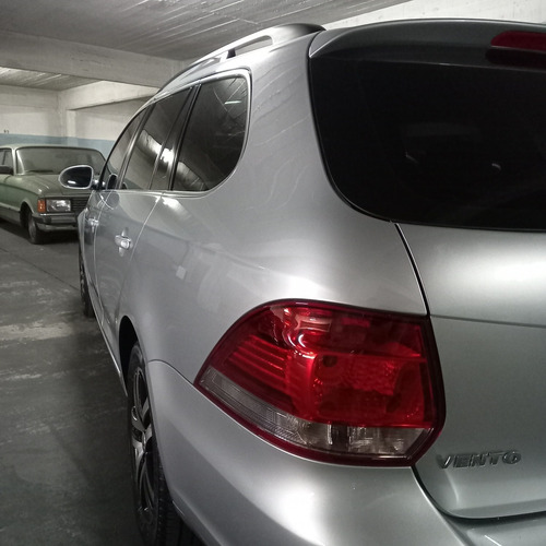 Volkswagen Vento Variant 2.5 Advance 170cv 2011