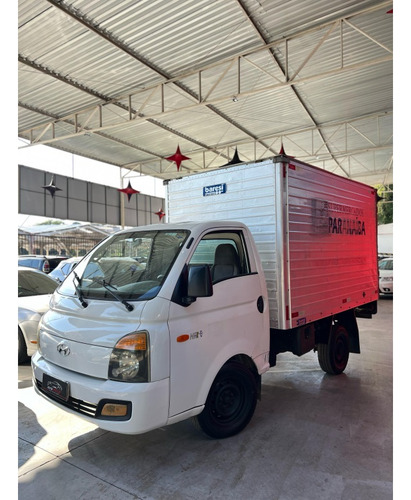 Hyundai HR 2.5 LONGO SEM CAÇAMBA 4X2 16V 130CV TURBO INTERCOOLER DIESEL 2P MANUAL