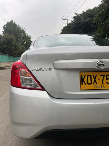 Nissan Versa 1.6 Drive