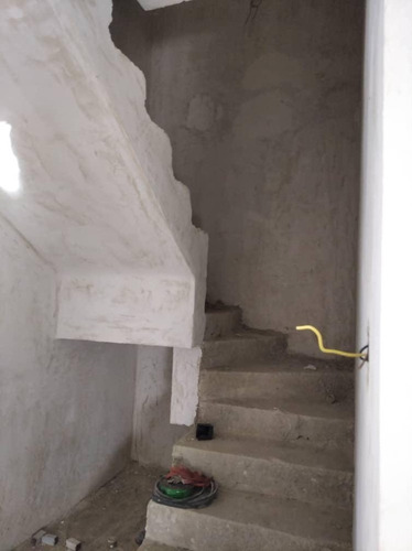 Imagen 5 de 13 de Townhouse En Venta Av. Prolongación Aragua*