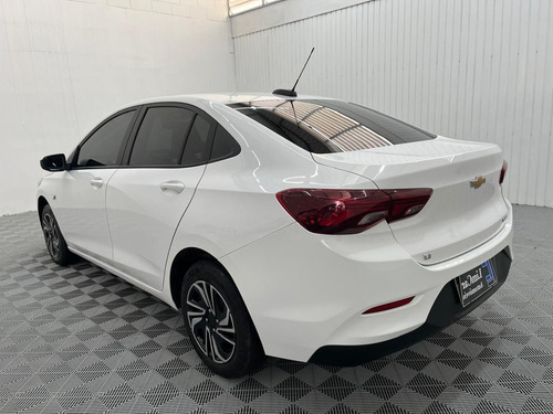 Chevrolet Onix plus 1.0 Lt 4p