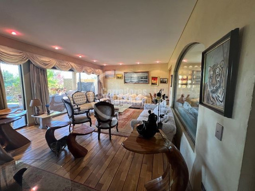 Casa En San Carlos De Apoquindo, 5d 7b, Conexión Subterránea