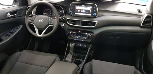 Hyundai Tucson Panorama Sunroof 2wd Seoul Motor