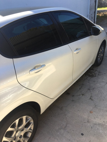 Peugeot 208 1.6 Allure Touchscreen 2015
