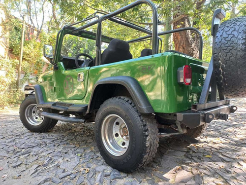 Imagen 9 de 15 de Jeep Renegade Cj7