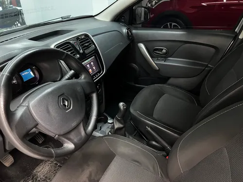 Renault Logan 1.6 Expression
