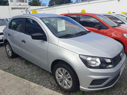 Imagen 4 de 17 de Volkswagen Gol Trend 1.6 Trendline 2020