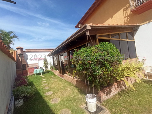 Imagen 8 de 16 de Excelente Y Agradable Casa En Venta Los Samanes, Caracas Calle Cerrada Con Acceso Controlado 23-26542
