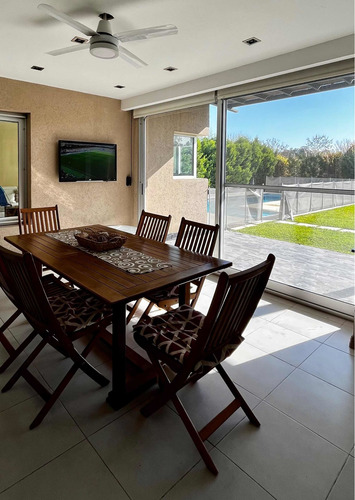Imagen 4 de 30 de Cardales Forever Alquiler Vacacional Casa En Country Cardales Village 4 Hab.hasta 8 Pers. Pileta Climatizada Wifi Gym Tenis Plaza