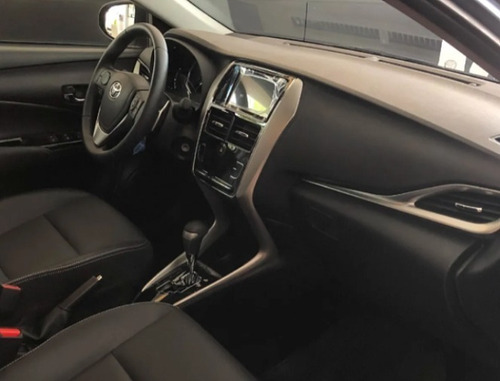 Imagen 6 de 9 de Toyota Yaris 1.5 107cv Xls Pack 5 P