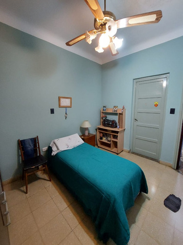 Hermosa Casa De 3 Habitaciones En Pleno Centro De La Ciudad