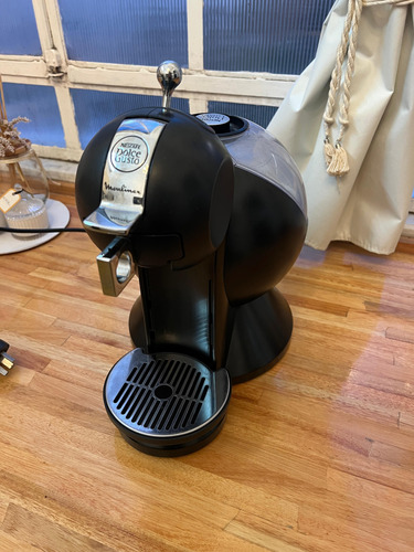 Cafetera Nescafé Moulinex Dolce Gusto (usado) Negro (Usado)