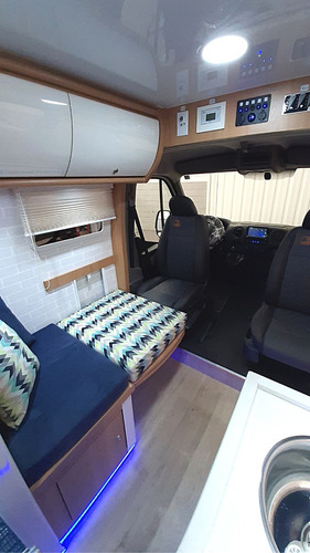 Motorhome Motor Home Renaut Master Novo Trailer
