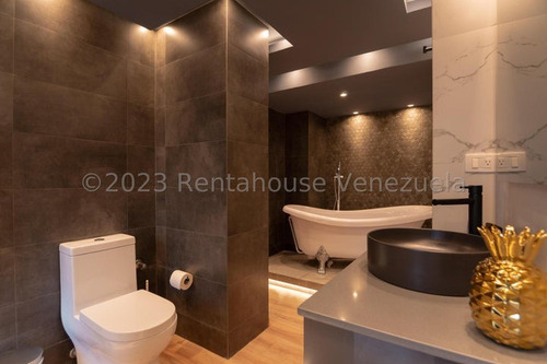 Carla Gonzalez Apartamento En Venta En La Urbanizacion El Rosal Mls #24-5494 Sc