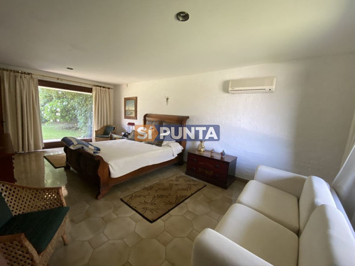 Imagen 12 de 30 de Dos Casas En Brava 5 Dormitorios + Doble Dependencia ,piscina,gran Parque Y Vista Al Mar