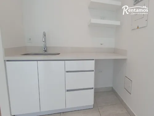 Oficina En Arriendo En El Poblado. Cod A775560