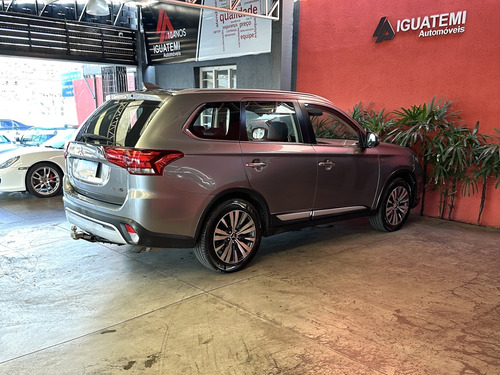 Mitsubishi Outlander 3.0 MIVEC V6 GASOLINA HPE-S AWD AUTOMÁTICO