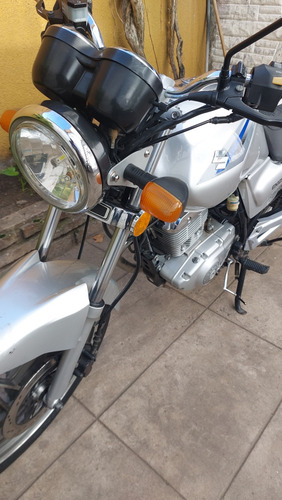 Suzuki En 125