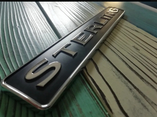 Emblema De Tractocamión Sterling (Usado)