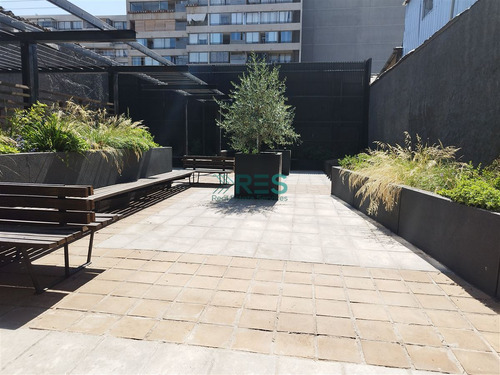 Departamento En Arriendo De 1 Dorm. En Santiago