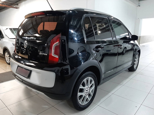 Imagem 12 de 15 de Volkswagen Cross Up 1.0 12v Flex 4p Automático Roda Som Usb