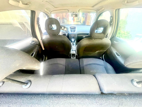 Peugeot 207 1.4 Sedan Hdi Xt