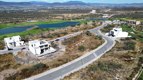 Terreno En Venta Privada Malaya En Zibata Qro. 11