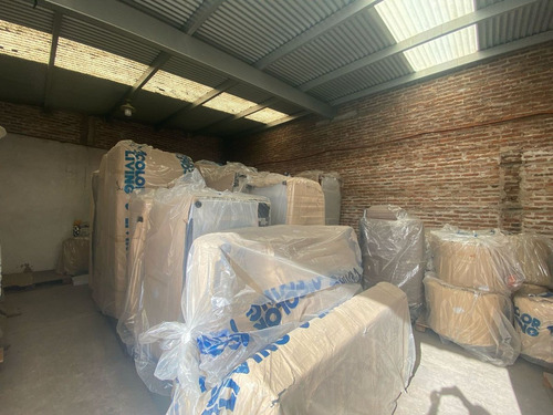 Importante Galpón En Venta Con Local Comercial