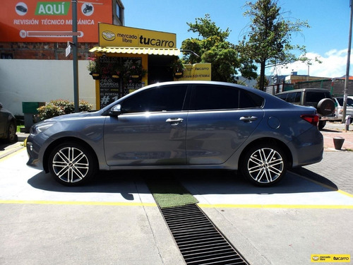 Imagen 5 de 25 de Kia Rio Vibrant