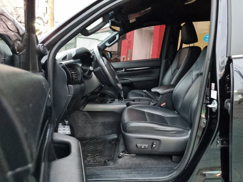 Toyota Hilux 2.8 Cd Srx 177cv 4x4 At